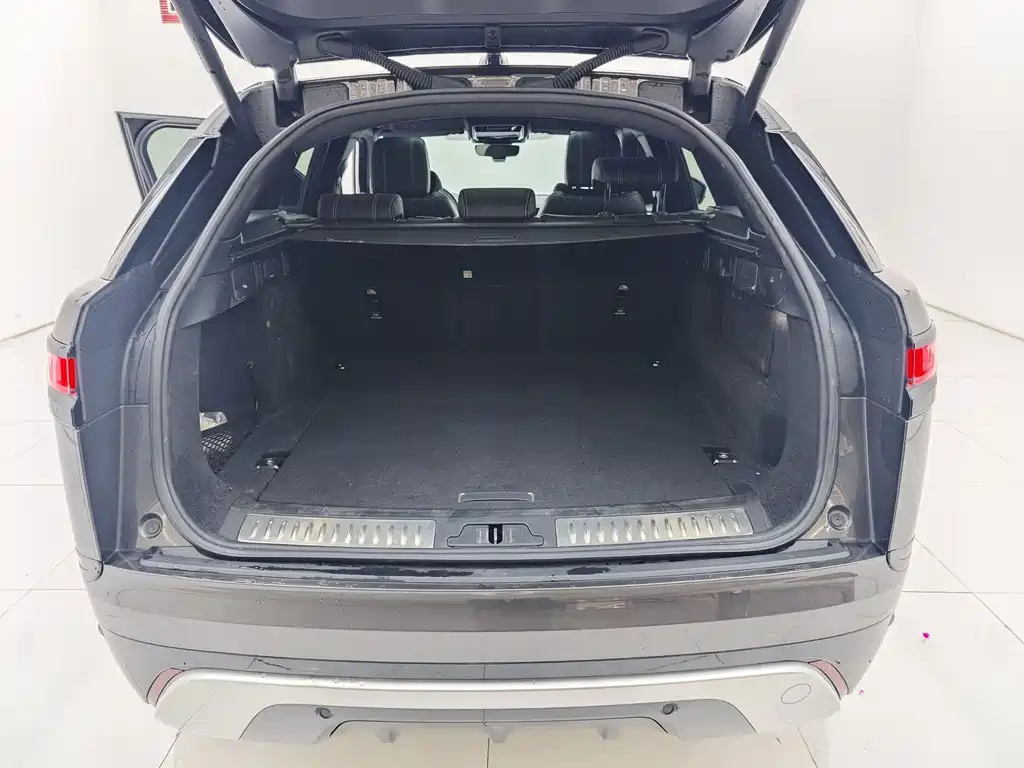 Land Rover Velar — миниатюра 18