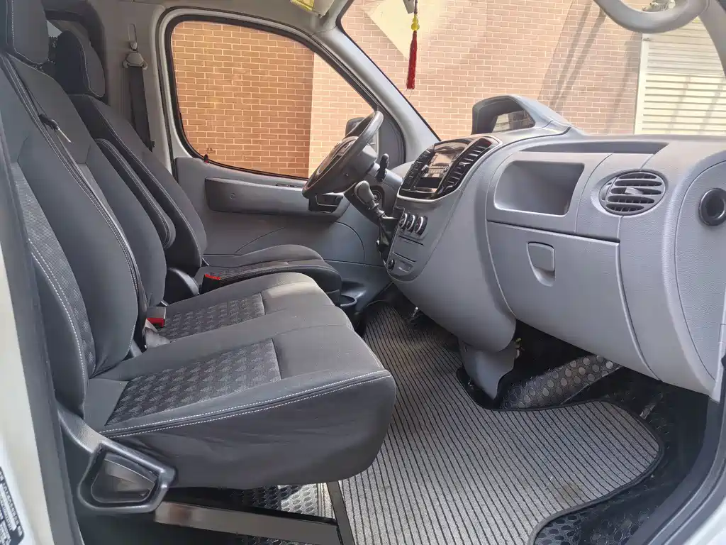 Maxus V80 — миниатюра 7