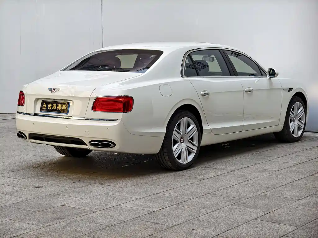 Bentley Flying Spur — миниатюра 5