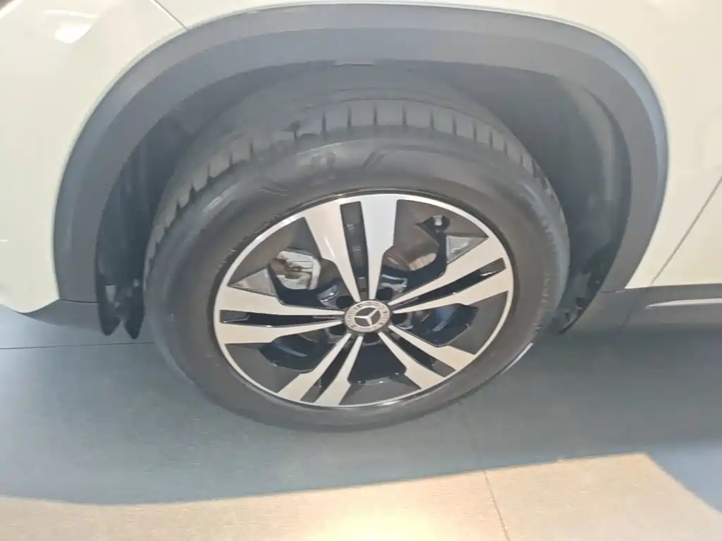 Mercedes-Benz GLA — миниатюра 23