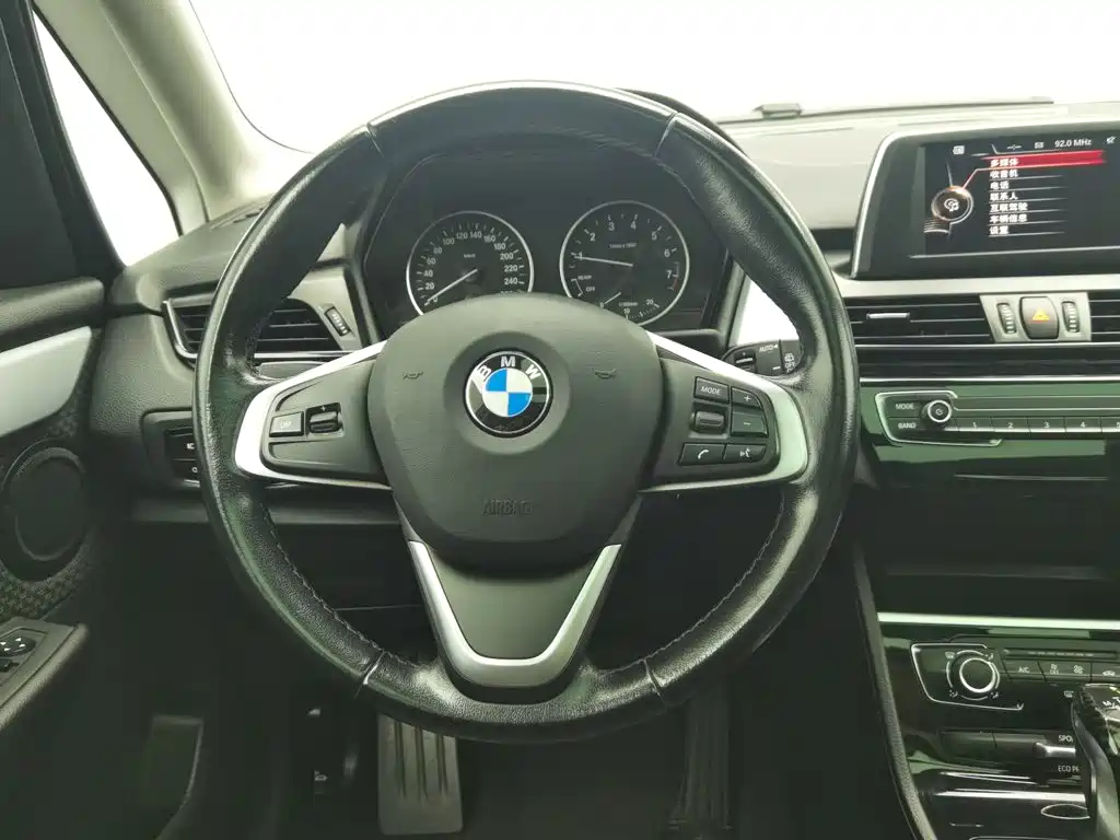 BMW 2 Series Active Tourer — миниатюра 11