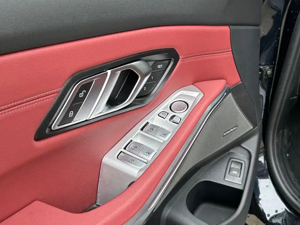 BMW 3 Series — миниатюра 4