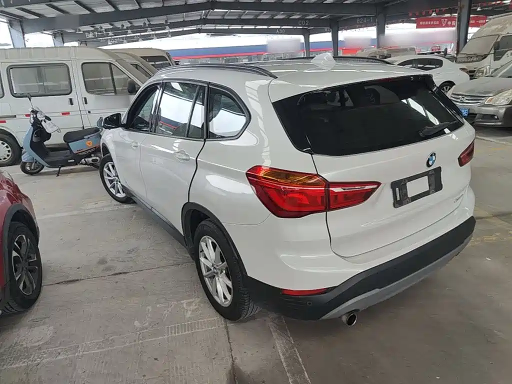 BMW X1 2016 sDrive18Li Fashion