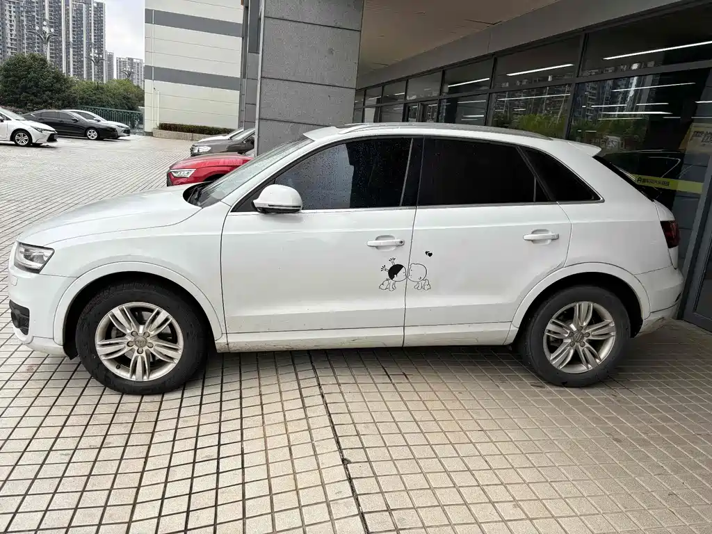 Audi Q3 — миниатюра 5