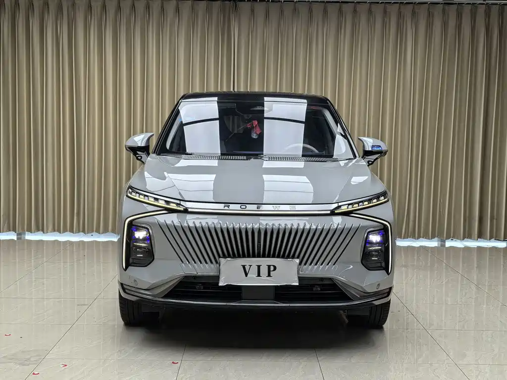 ROEWE WHALE