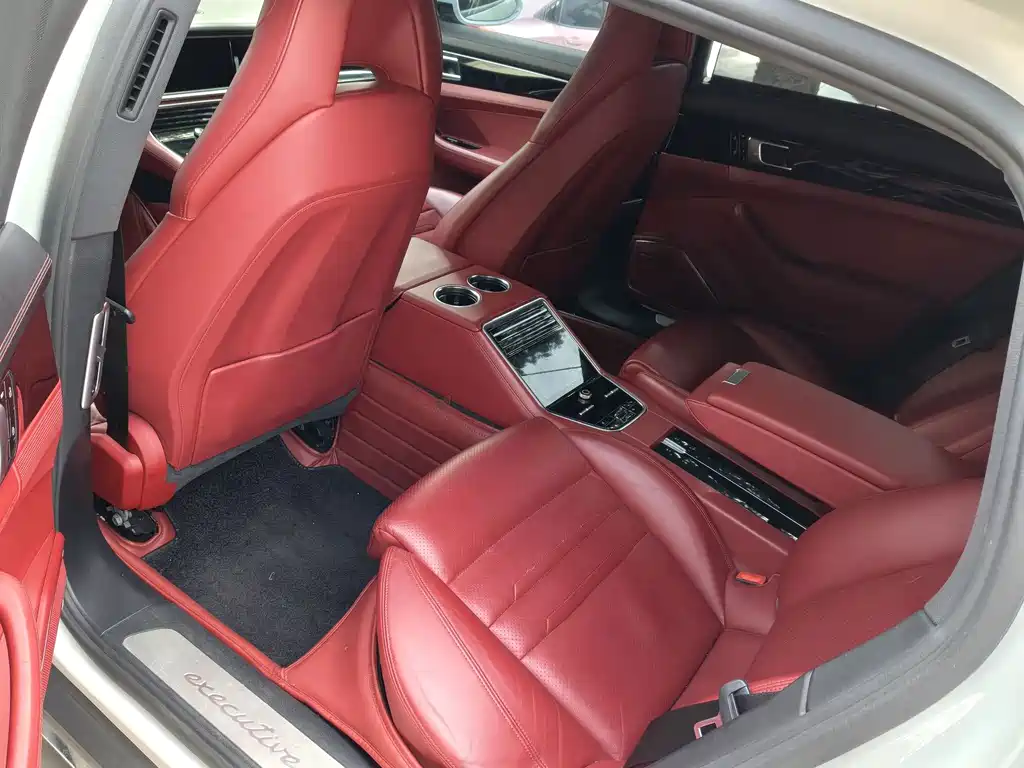 Porsche Panamera — миниатюра 8