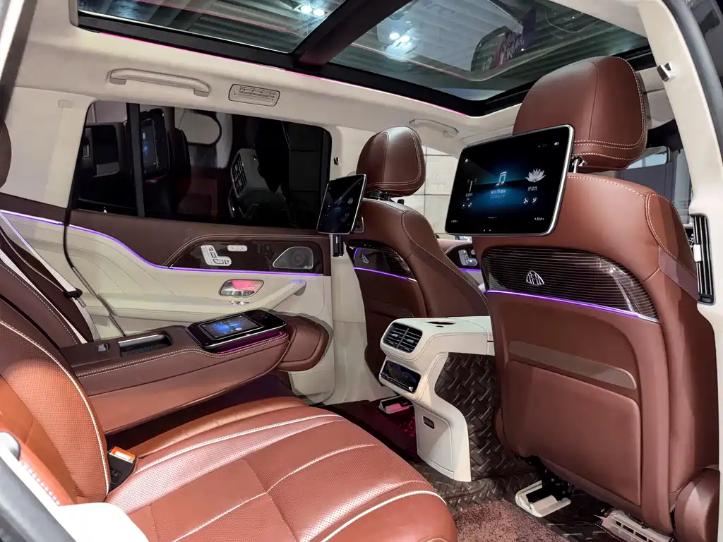 Mercedes-Benz GLS — миниатюра 22