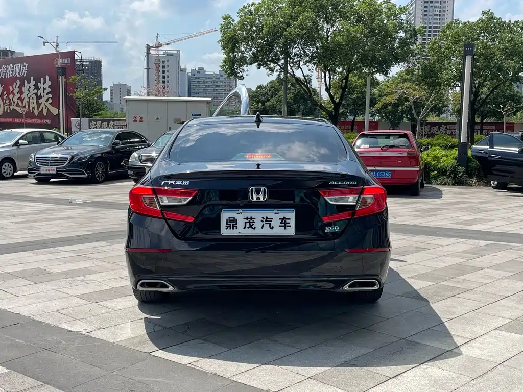 Honda Accord — миниатюра 4