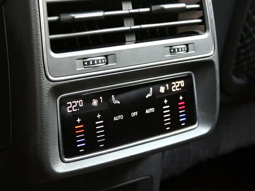 Audi Q8 — миниатюра 20