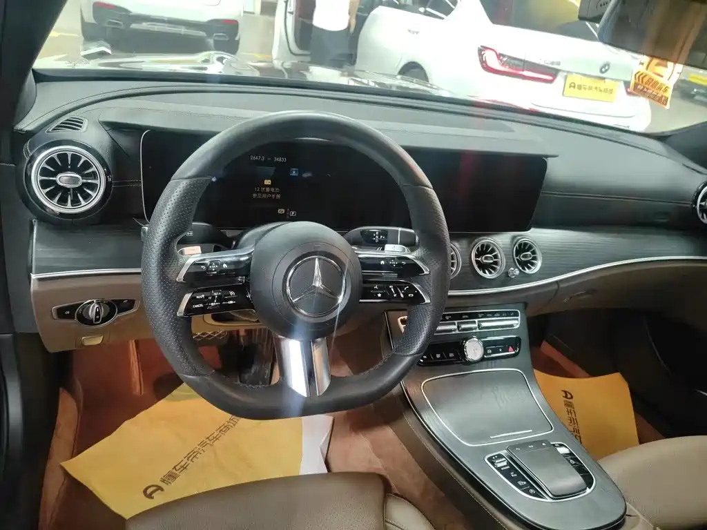 Mercedes-Benz E-Class — миниатюра 6