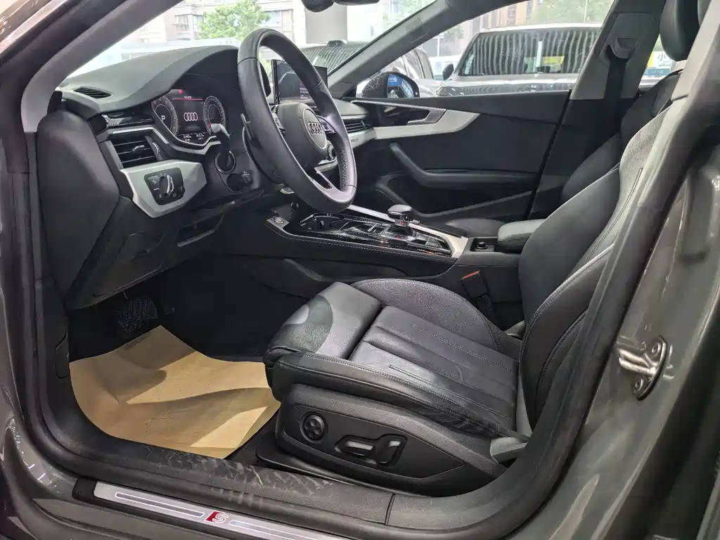Audi A5 (Import) — миниатюра 5