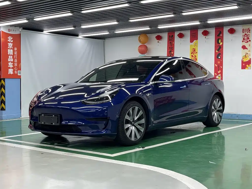 Tesla Model 3 2020