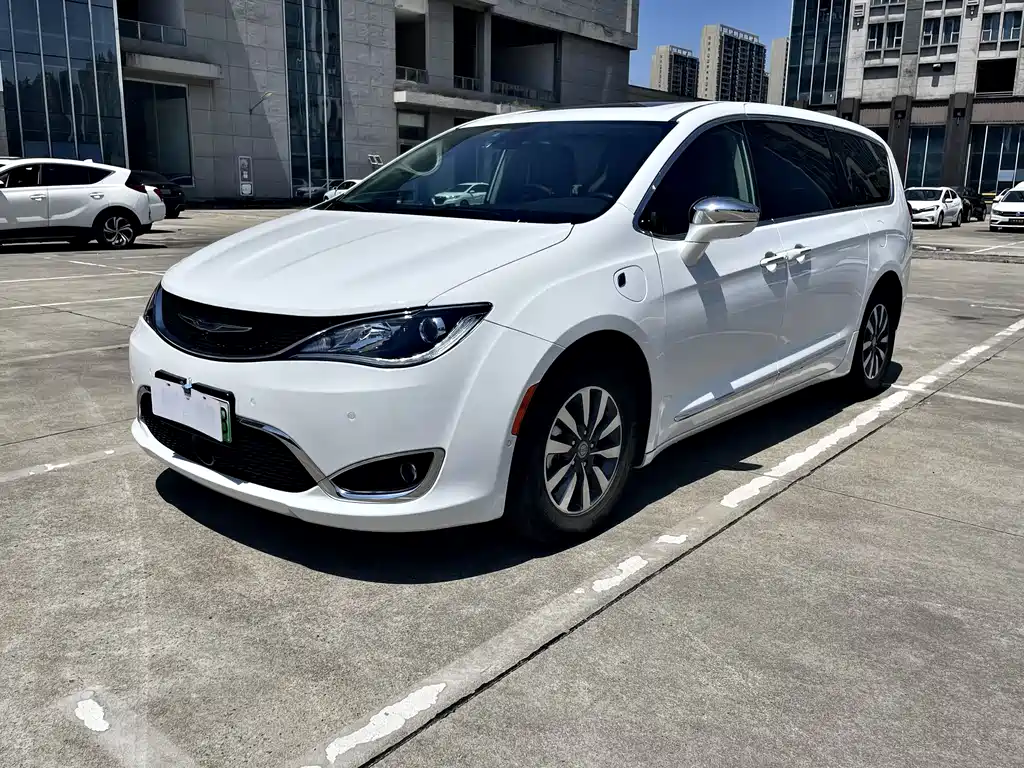 Chrysler Grand Voyager PHEV (Import) 2025