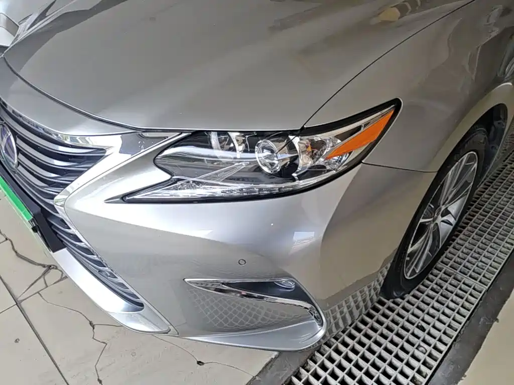 Lexus ES — миниатюра 24
