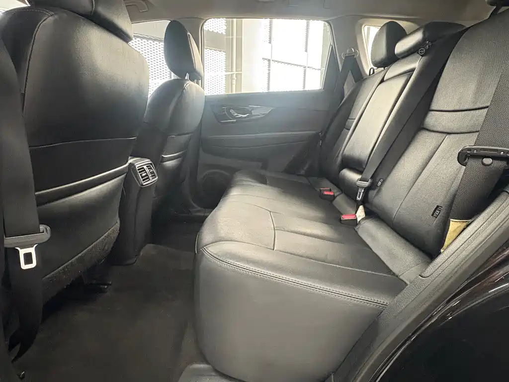 Nissan X-Trail — миниатюра 5