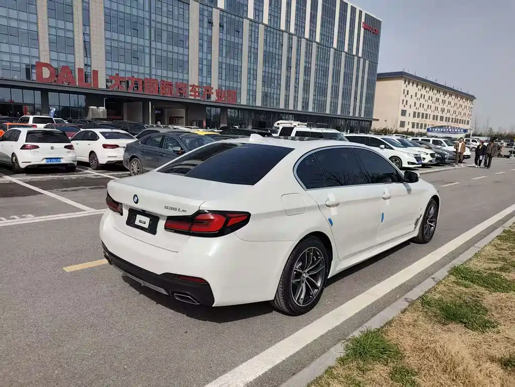 BMW 5 SERIES NEW ENERGY