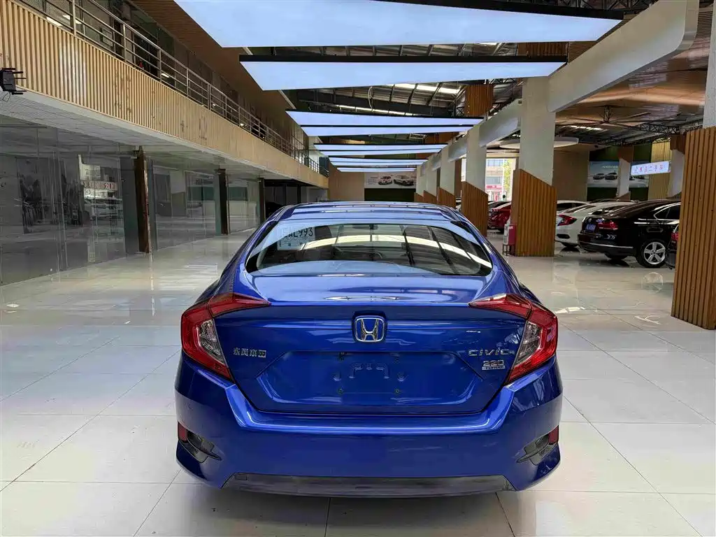 Honda Civic — миниатюра 8