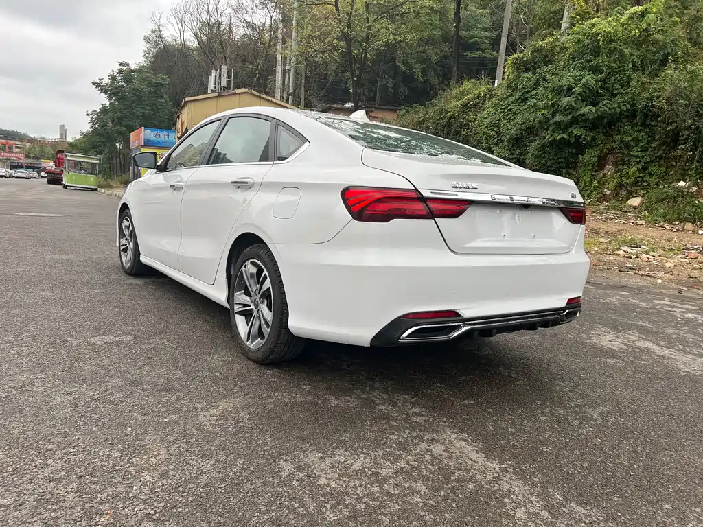 Geely Binrui — миниатюра 8