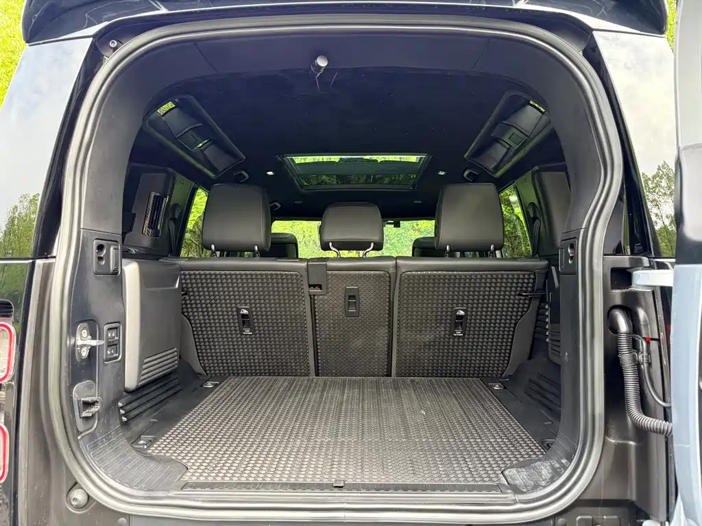 Land Rover Defender — миниатюра 15