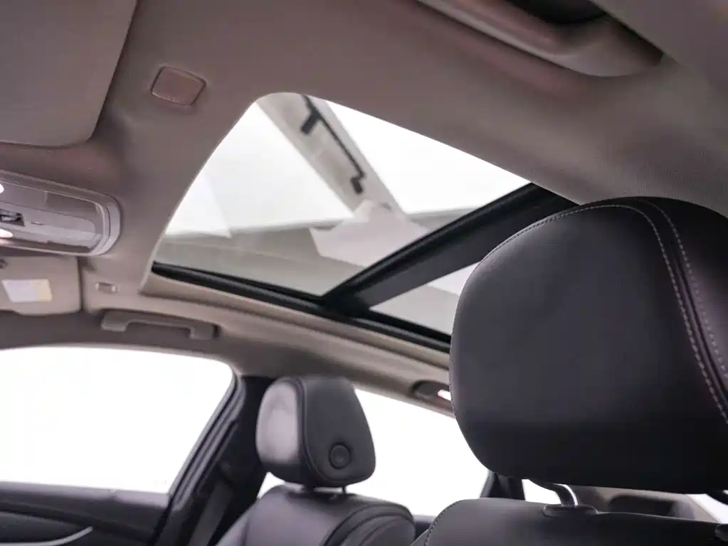 Cadillac XTS — миниатюра 12