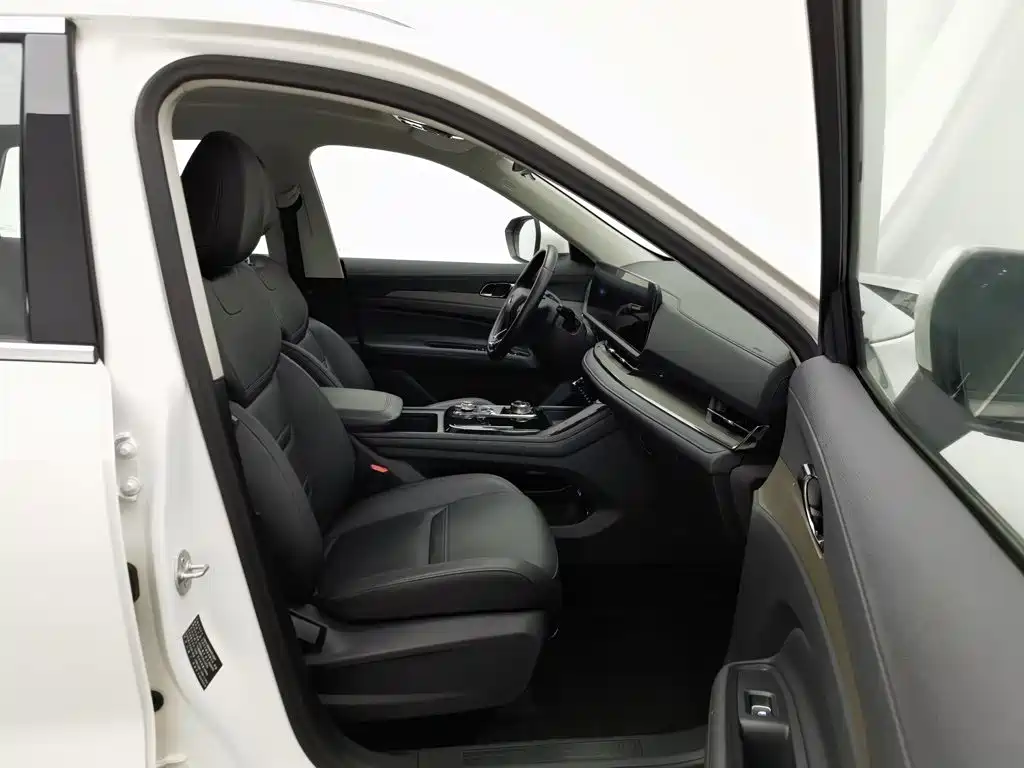 Ford Equator Sport — миниатюра 23