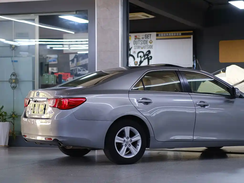 Toyota Reiz — миниатюра 14