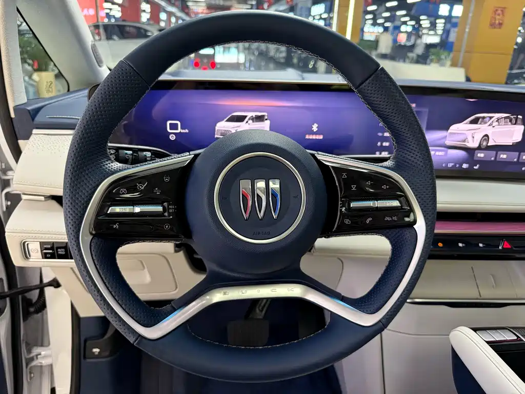 BUICK GL8 NEW ENERGY