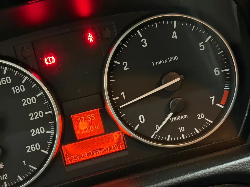 BMW 3 Series — миниатюра 8