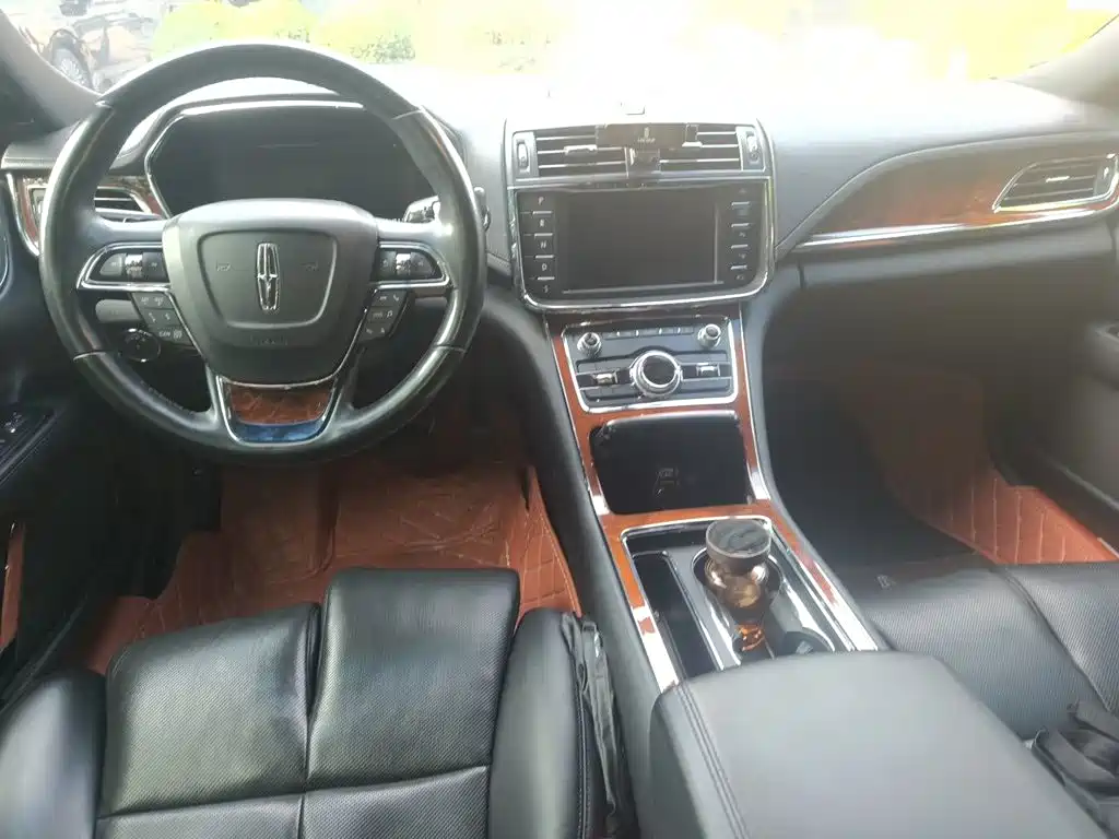 Lincoln Continental — миниатюра 10