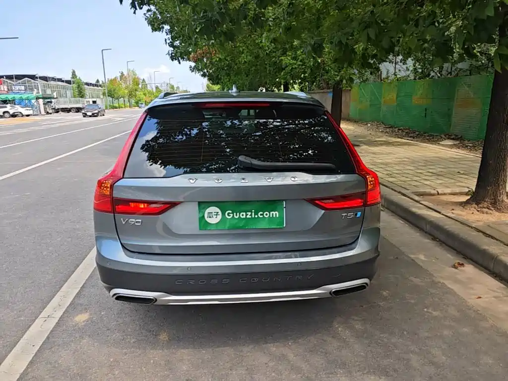 Volvo V90 — миниатюра 6
