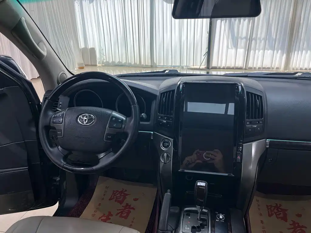 Toyota Land Cruiser — миниатюра 14