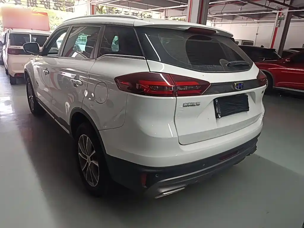 Geely Boyue — миниатюра 5