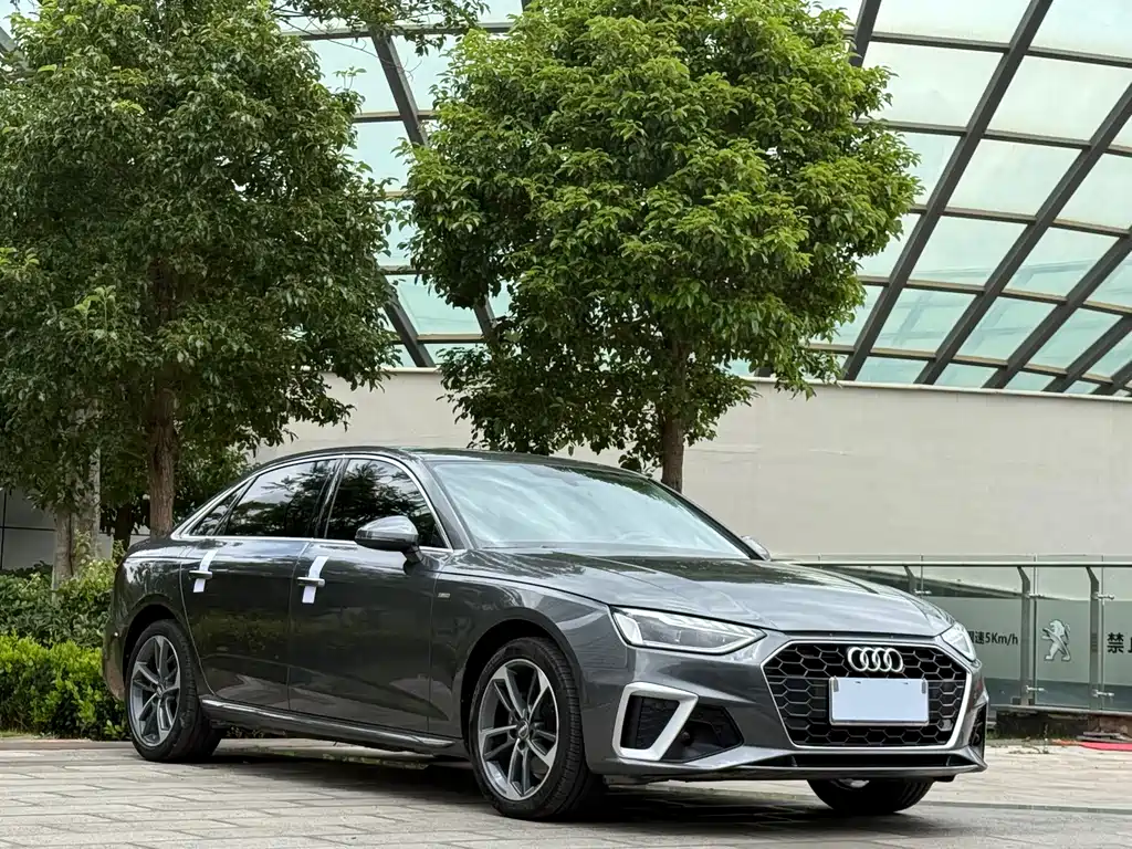 AUDI  A4L