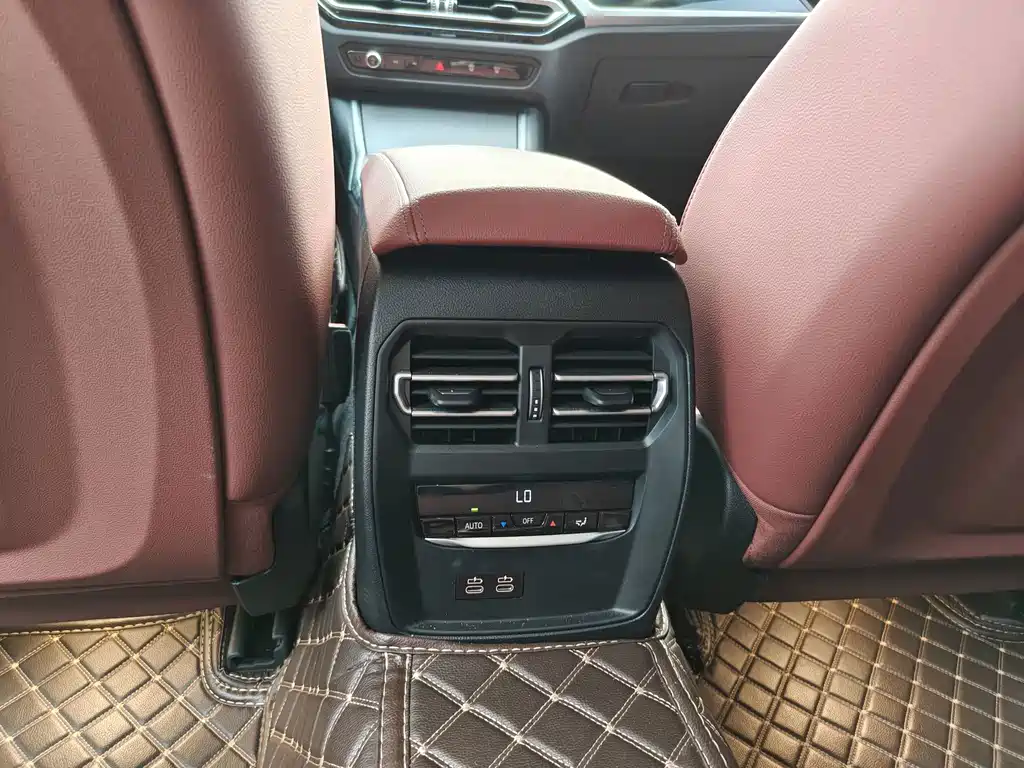 BMW 3 Series — миниатюра 10
