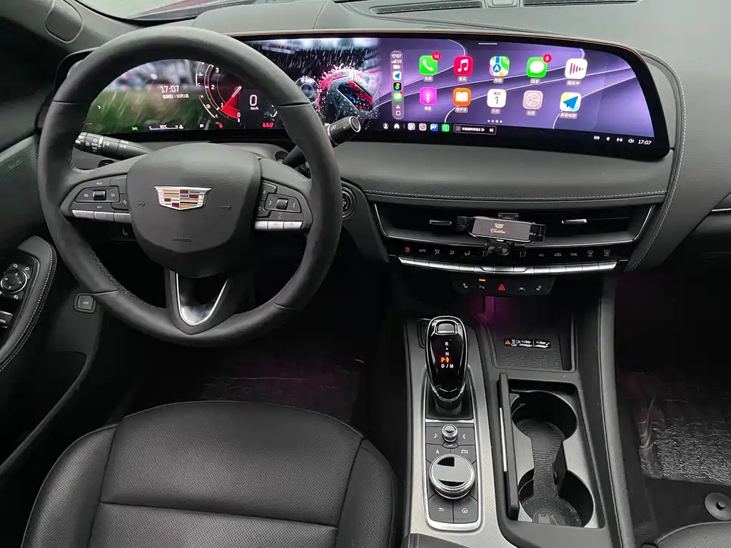 Cadillac CT5 — миниатюра 10