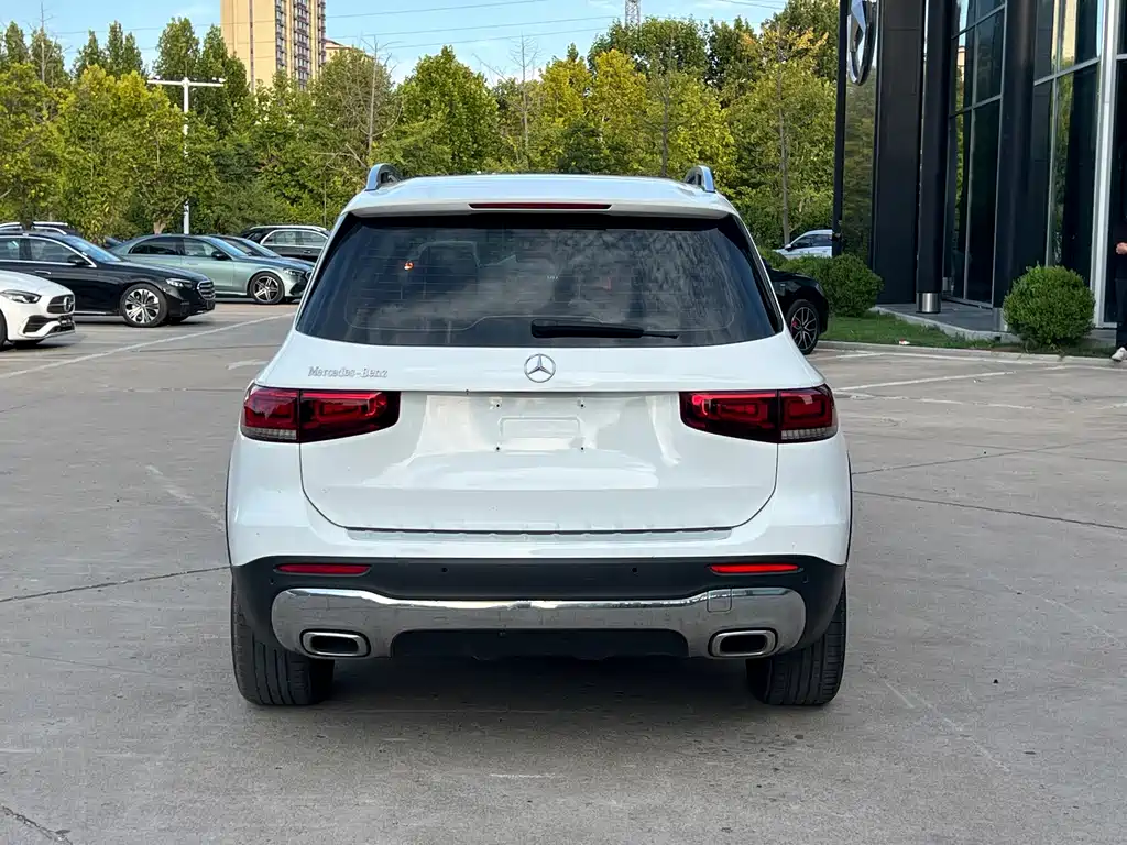 Mercedes-Benz GLB — миниатюра 6