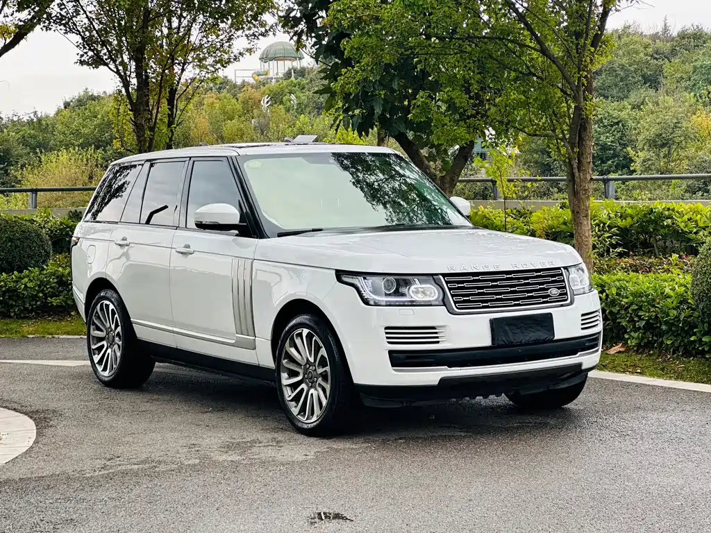 Land Rover Range Rover — миниатюра 3