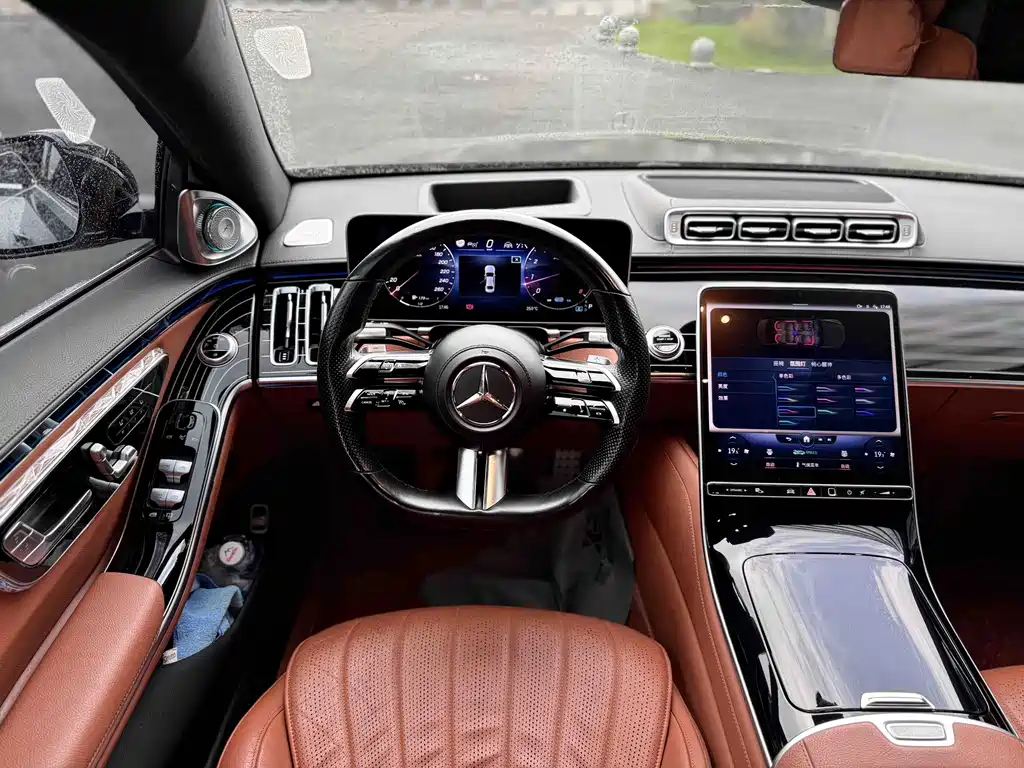 Mercedes-Benz S-Class — миниатюра 7