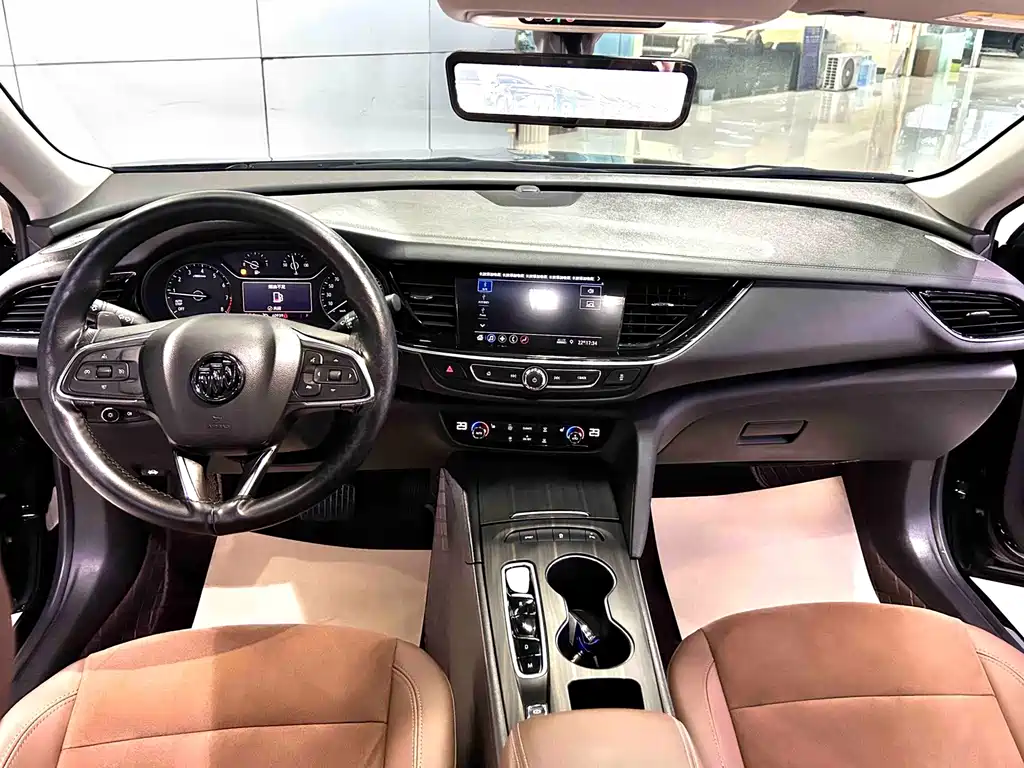 Buick Regal — миниатюра 9
