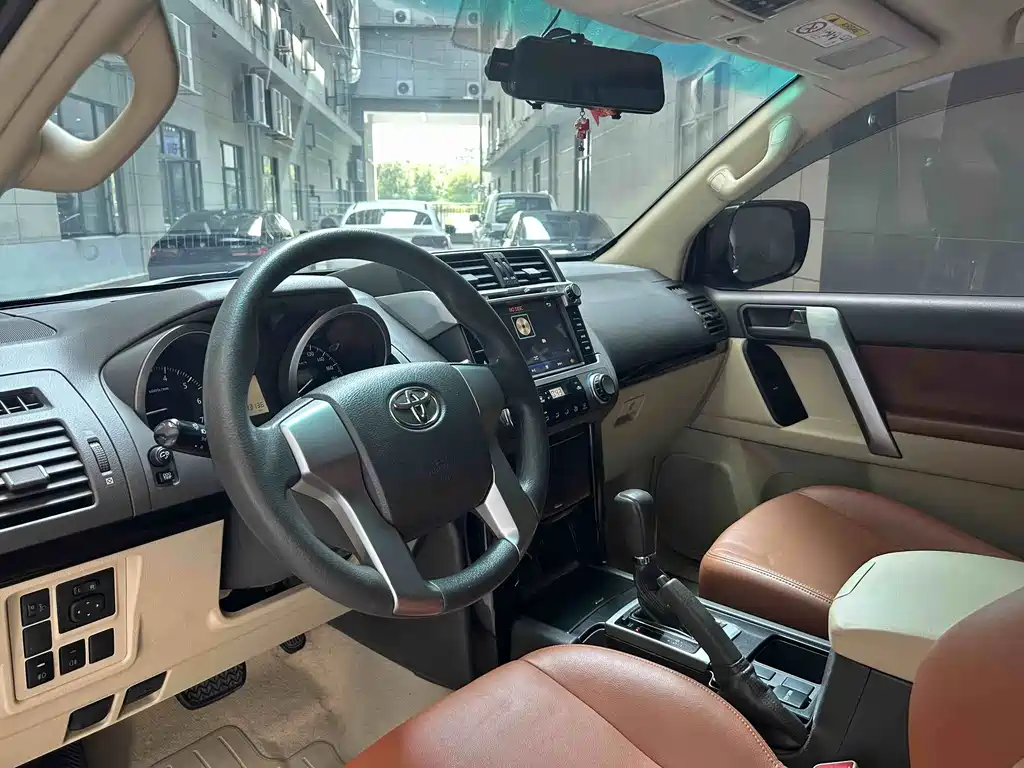 Toyota Prado (Import) — миниатюра 9
