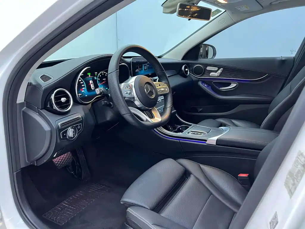 Mercedes-Benz C-Class — миниатюра 6