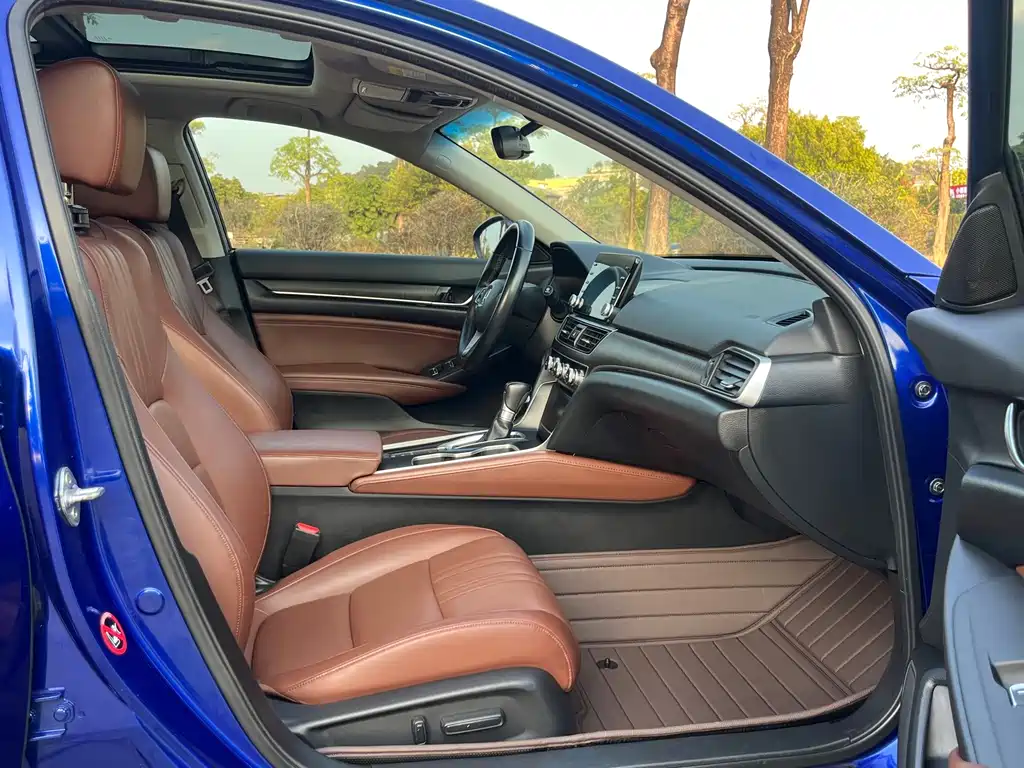 Honda Accord — миниатюра 6