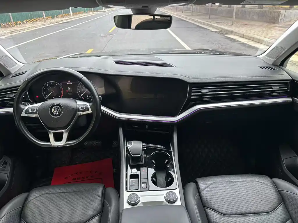 Volkswagen Touareg — миниатюра 5