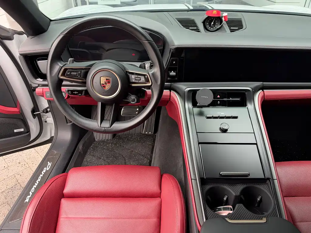 Porsche Panamera — миниатюра 10