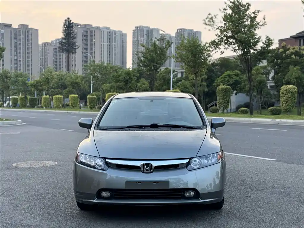 Honda Civic — миниатюра 2
