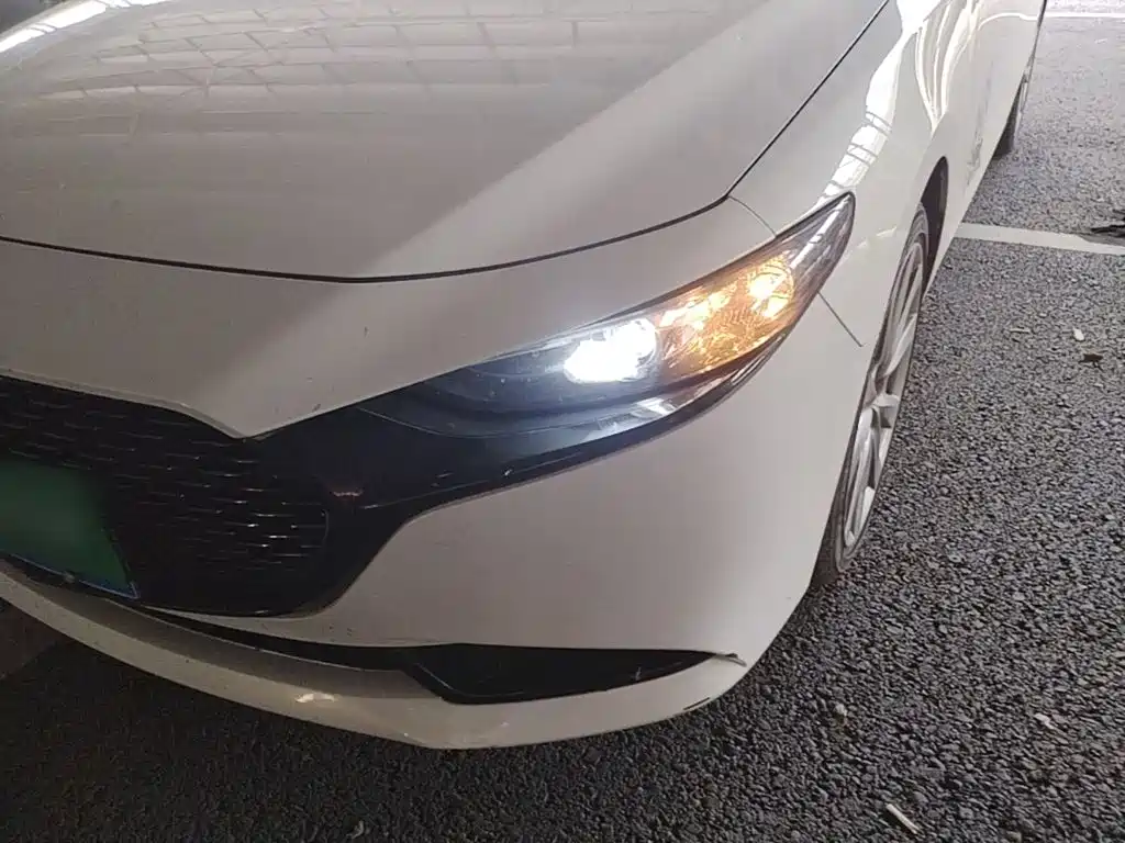 Mazda 3 Axela — миниатюра 24