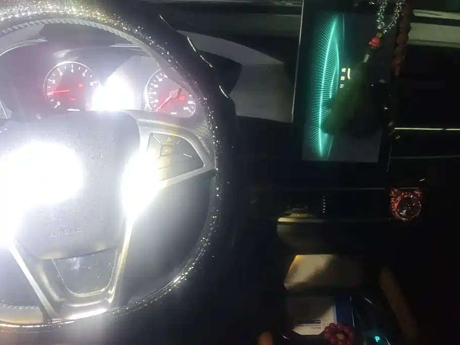 BYD MAX — миниатюра 12