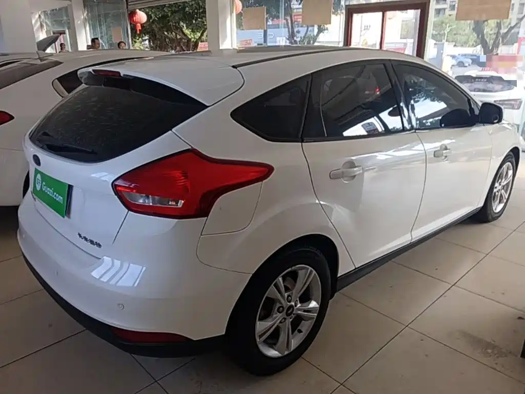 Ford Focus — миниатюра 7