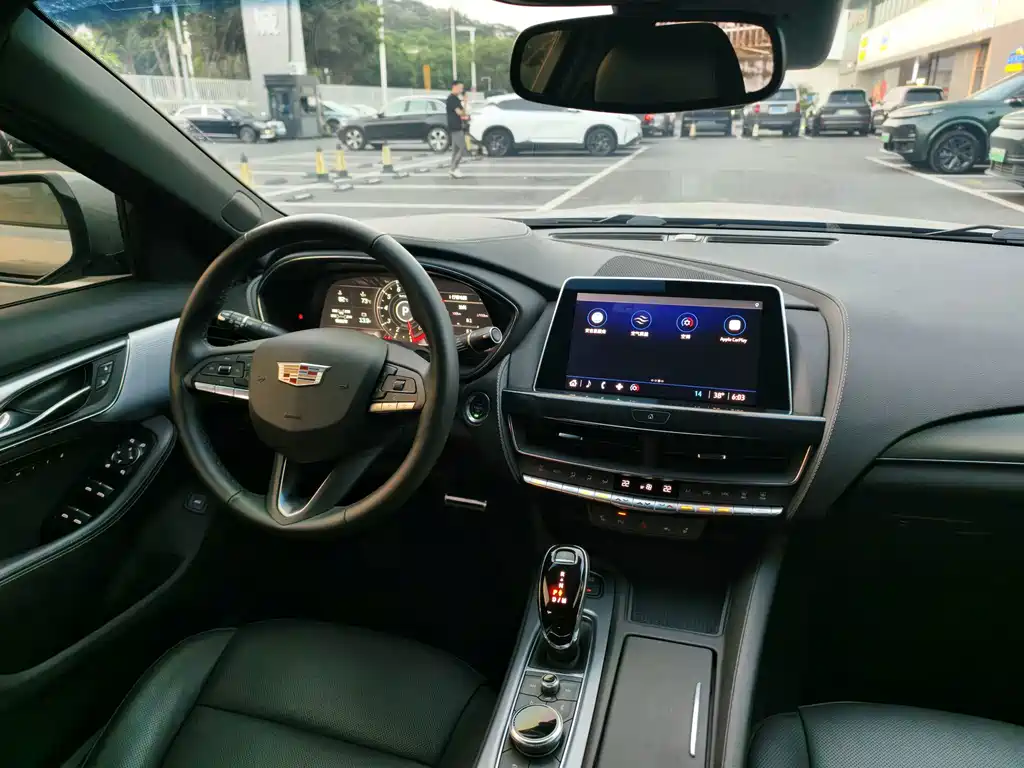 Cadillac CT5 — миниатюра 7