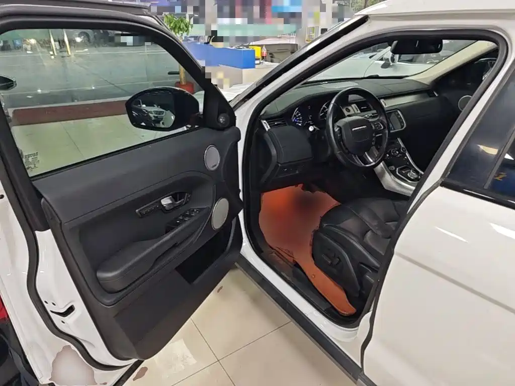 Land Rover Evoque — миниатюра 16